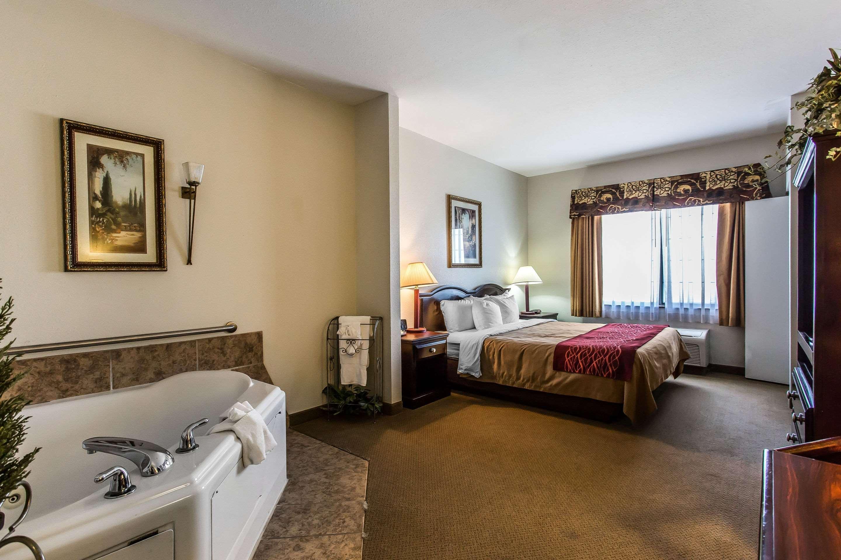 Quality Inn & Suites Guymon Exterior photo
